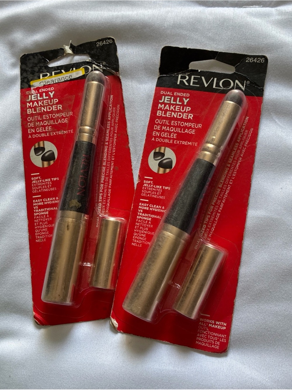 Revlon Dual-Ended Jelly Makeup Blender in Gold and Black - Travel Friendly